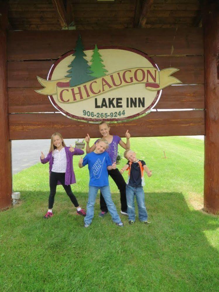 Chicaugon Lake Inn Gaastra Exterior foto